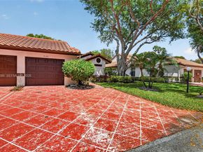 6141 SE Sunny Pointe Cir, Delray Beach FL 33484
