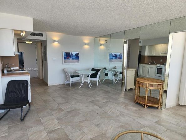 209 N Fort Lauderdale Beach Blvd 2E, Fort Lauderdale FL 33304