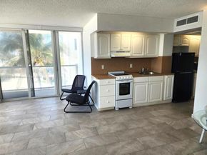 209 N Fort Lauderdale Beach Blvd 2E, Fort Lauderdale FL 33304