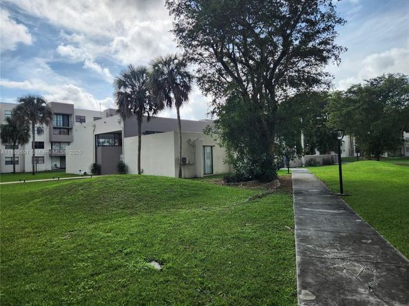 8000 SW 149th Ave A107, Miami FL 33193