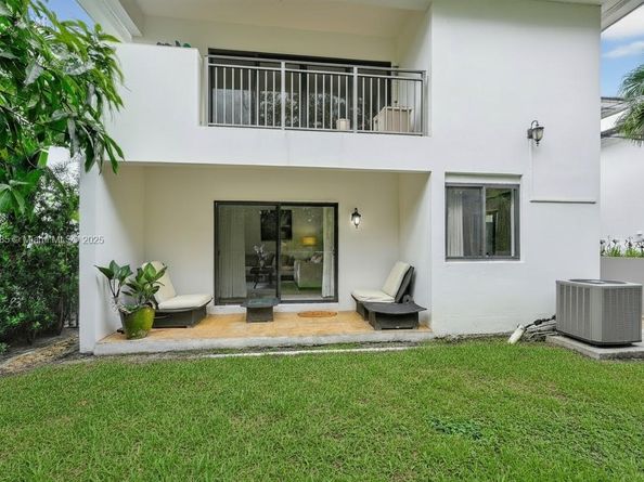 6345 Maynada St, Coral Gables FL 33146