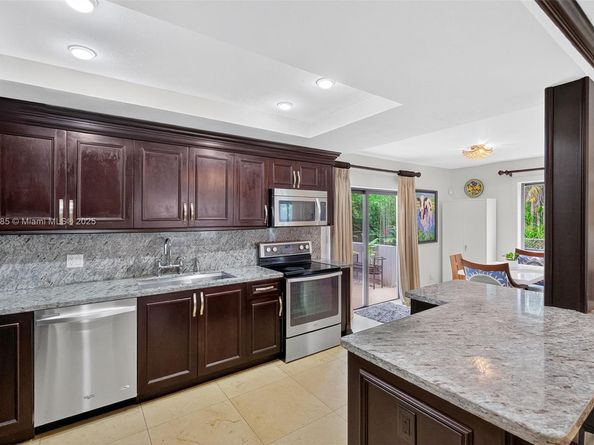 6345 Maynada St, Coral Gables FL 33146
