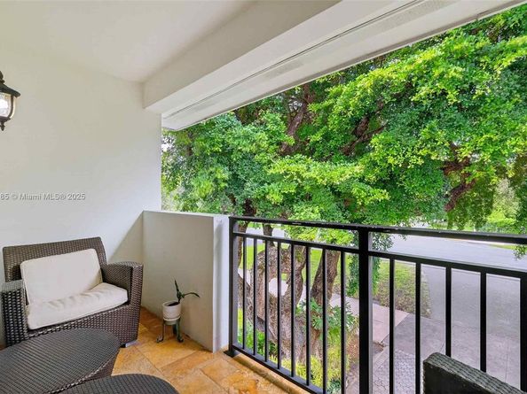 6345 Maynada St, Coral Gables FL 33146