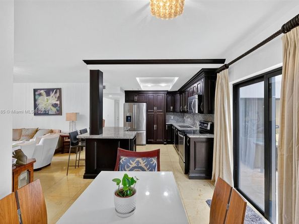 6345 Maynada St, Coral Gables FL 33146