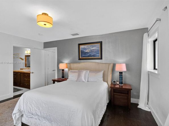 6345 Maynada St, Coral Gables FL 33146