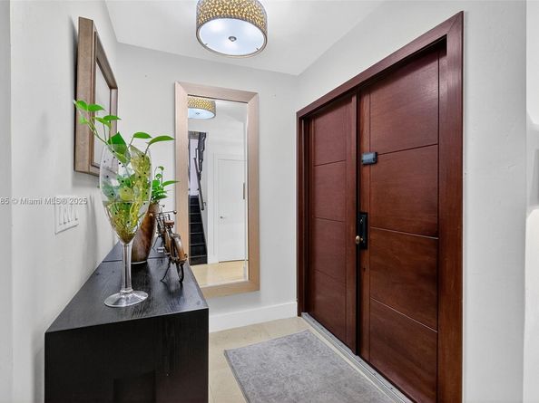 6345 Maynada St, Coral Gables FL 33146