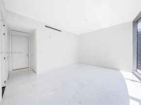 300 Biscayne Boulevard Way 4507W, Miami FL 33131