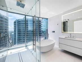 300 Biscayne Boulevard Way 4507W, Miami FL 33131