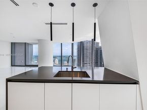 300 Biscayne Boulevard Way 4507W, Miami FL 33131