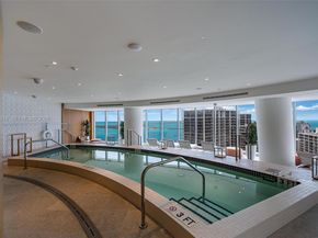 300 Biscayne Boulevard Way 4507W, Miami FL 33131