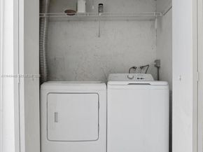 8615 Bridle Path Ct, Davie FL 33328