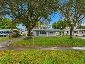 671 NW 23rd Ter, Pompano Beach FL 33069