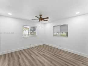 671 NW 23rd Ter, Pompano Beach FL 33069