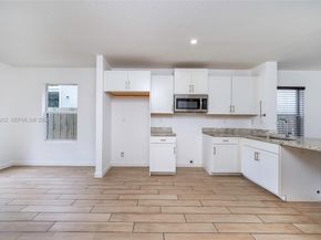624 NE 5th St, Florida City FL 33034