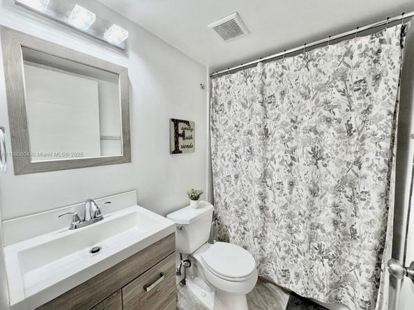 9956 Nob Hill Pl 9956, Sunrise FL 33351