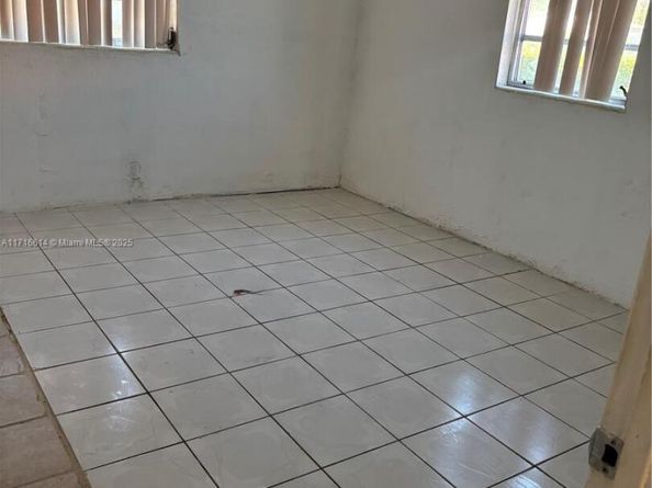 10465 SW 173rd Ter, Miami FL 33157