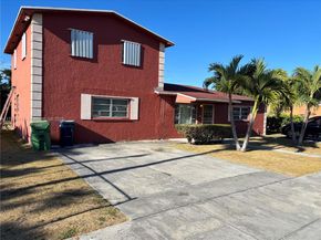 10465 SW 173rd Ter, Miami FL 33157