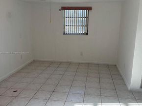 10465 SW 173rd Ter, Miami FL 33157