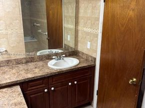 10465 SW 173rd Ter, Miami FL 33157