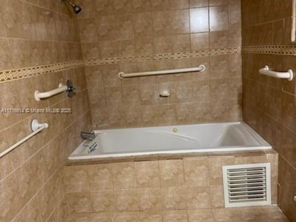 10465 SW 173rd Ter, Miami FL 33157