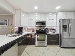 3659 NW 91st Ln, Sunrise FL 33351