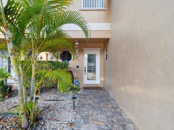 3659 NW 91st Ln, Sunrise FL 33351