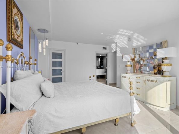 19667 Turnberry Way 20B, Aventura FL 33180