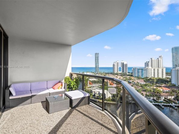 19667 Turnberry Way 20B, Aventura FL 33180