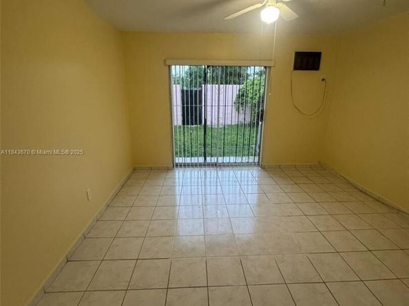 4360 W 11th Ln 33, Hialeah FL 33012