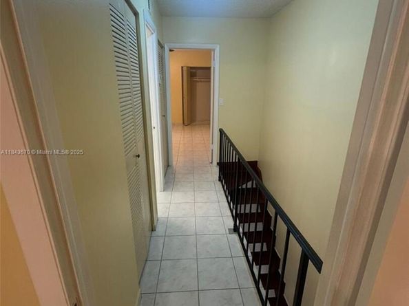 4360 W 11th Ln 33, Hialeah FL 33012