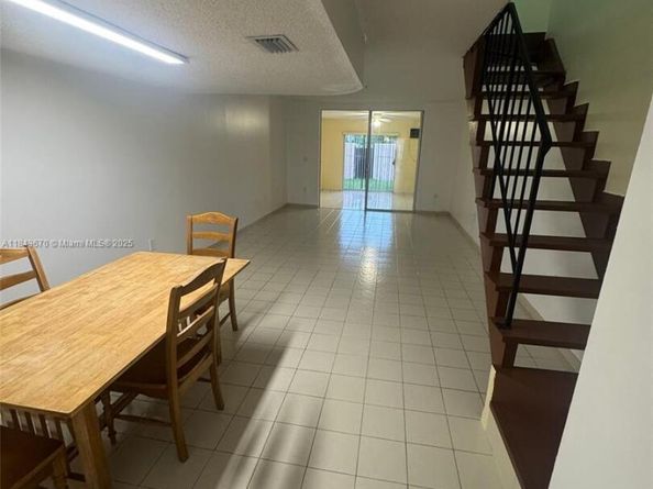 4360 W 11th Ln 33, Hialeah FL 33012