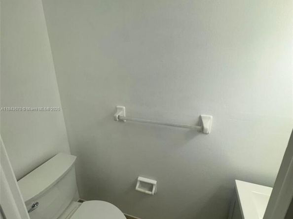 4360 W 11th Ln 33, Hialeah FL 33012