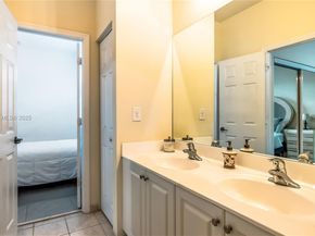 3087 NW 30th Pl, Oakland Park FL 33311
