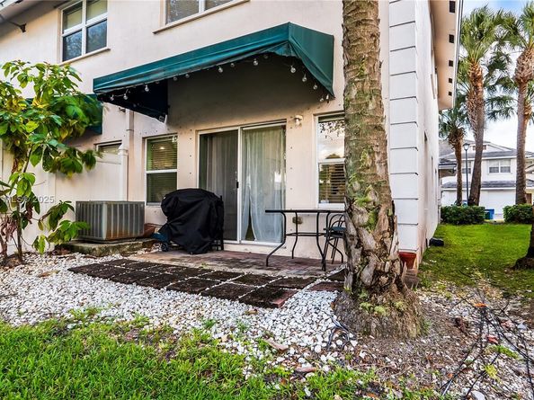 3087 NW 30th Pl, Oakland Park FL 33311