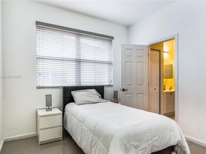 3087 NW 30th Pl, Oakland Park FL 33311