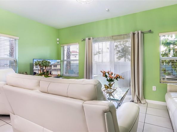 3087 NW 30th Pl, Oakland Park FL 33311