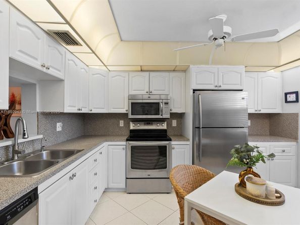 2004 Granada Dr O2, Coconut Creek FL 33066