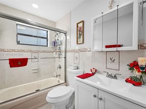 31 NW 133rd Pl, Miami FL 33182