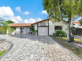 31 NW 133rd Pl, Miami FL 33182