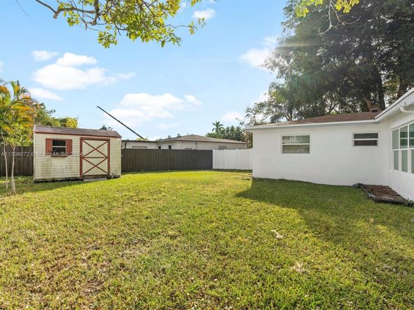 503 S 58th Ct, Hollywood FL 33023