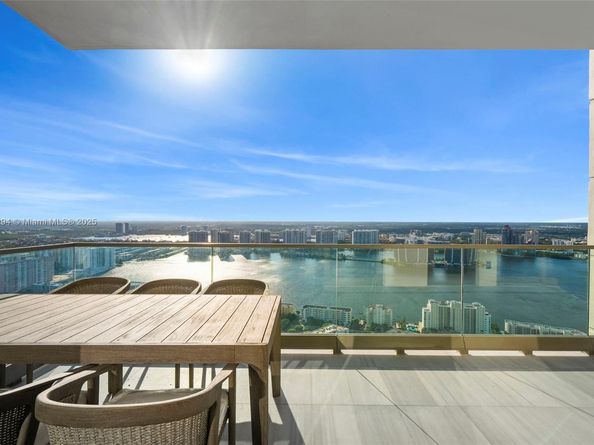 17975 Collins Ave N4601, Sunny Isles Beach FL 33160