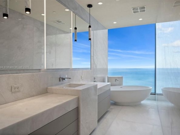 17975 Collins Ave N4601, Sunny Isles Beach FL 33160