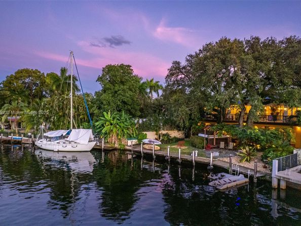 1115 SW 5th Pl, Fort Lauderdale FL 33312