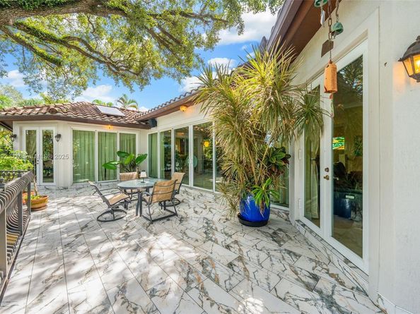 1115 SW 5th Pl, Fort Lauderdale FL 33312