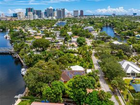 1115 SW 5th Pl, Fort Lauderdale FL 33312