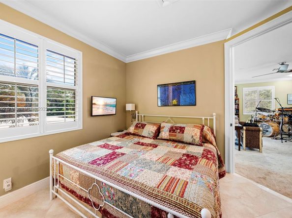 1115 SW 5th Pl, Fort Lauderdale FL 33312