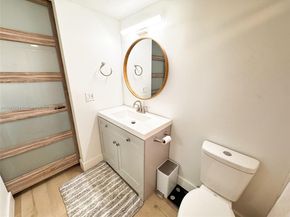 9410 Poinciana Pl 405, Davie FL 33324