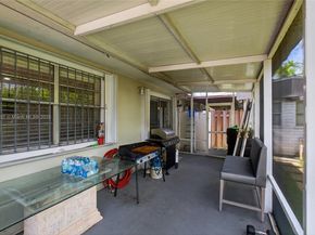 395 NW 124th St, North Miami FL 33168