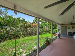395 NW 124th St, North Miami FL 33168