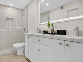 19220 NE 25th Ave 274B, Miami FL 33180